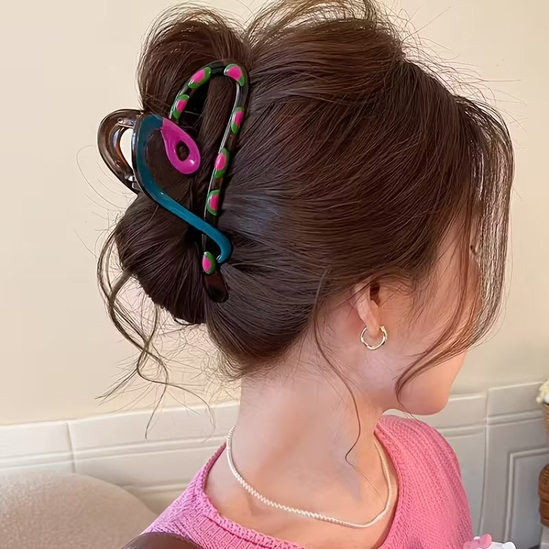 2pcs Simple Elegant Oil-Drip Color Heart-Shaped Hair Claw Clips, Spring/Summer Women's Strong Grip Shark Clip Comfortable and Durable for Daily Wear